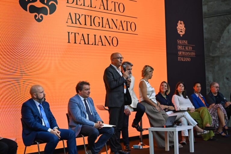 L’assessore De Martin al Salone dell’Alto Artigianato Italiano per la conferenza “Venezia, artigianato e turismo: una relazione sostenibile”